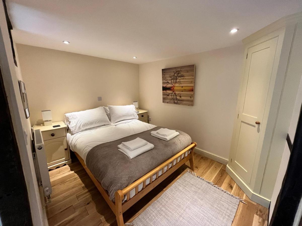 Swan House Tea Room And Bed & Breakfast Lydney Exteriér fotografie